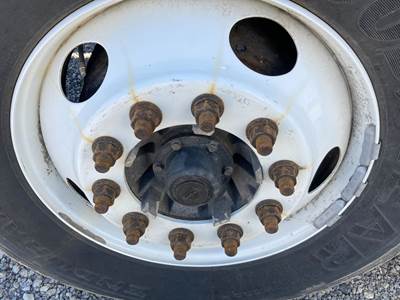 Detroit AF-12.0-3 Front Axle Assembly for a Freightliner Cascadia