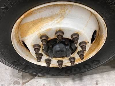 Detroit AF-12.0-3 Front Axle Assembly for a Freightliner Cascadia