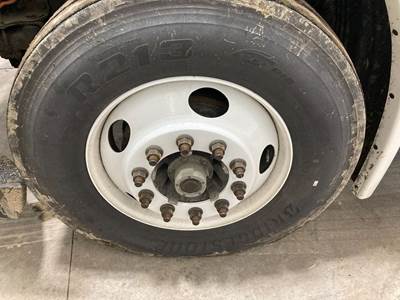 Detroit AF-12.0-3 Front Axle Assembly for a Freightliner Cascadia