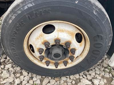 Detroit AF-12.0-3 Front Axle Assembly for a Freightliner Cascadia