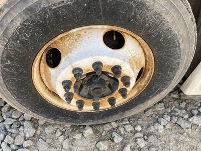 Detroit AF-12.0-3 Front Axle Assembly for a Freightliner Cascadia