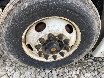 Detroit AF-12.0-3 Front Axle Assembly for a Freightliner Cascadia