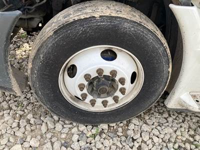 Detroit AF-12.0-3 Front Axle Assembly for a Freightliner Cascadia