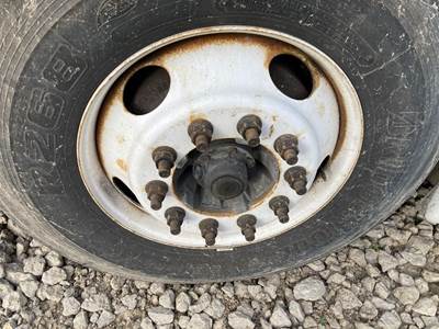 Detroit AF-12.0-3 Front Axle Assembly for a Freightliner Cascadia