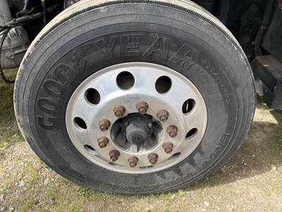 Detroit AF-12.0-3 Front Axle Assembly for a Freightliner Cascadia