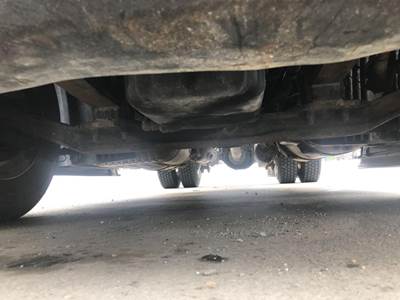 Detroit AF-12.0-3 Front Axle Assembly for a Freightliner Cascadia