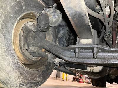 Detroit AF-12.5-3 Front Axle Assembly for a Freightliner Cascadia