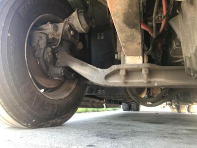 Detroit AF-13.3-3 Front Axle Assembly for a Western Star 5700