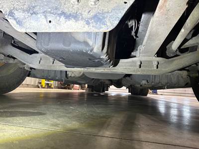 Detroit AF-13.3-3 Front Axle Assembly for a Freightliner Cascadia