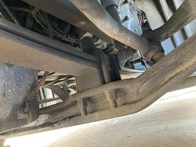 Detroit F-12.5-3N Front Axle Assembly for a Freightliner Cascadia