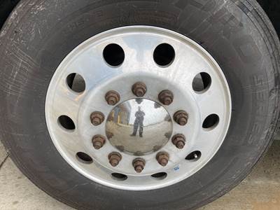 Eaton 971426 Front Axle Assembly for a Kenworth T660