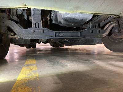 Eaton 971426 Front Axle Assembly for a Kenworth T680