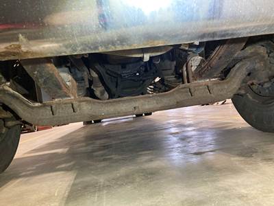 Eaton 971426 Front Axle Assembly for a Kenworth T370