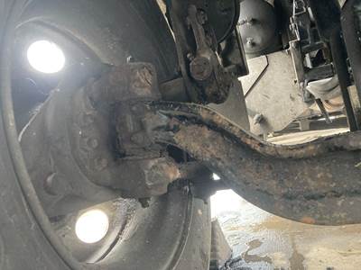 Eaton 971426 Front Axle Assembly for a Peterbilt 340