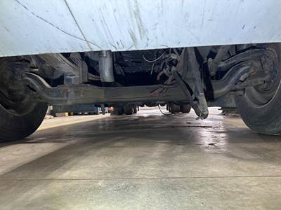 Eaton 971426 Front Axle Assembly for a Kenworth T660