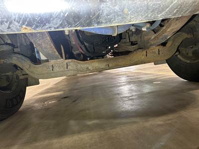 Eaton 971426 Front Axle Assembly for a Kenworth T370