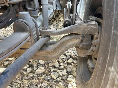 Eaton 971426 Front Axle Assembly for a Kenworth T660