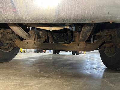 Eaton 971426 Front Axle Assembly for a Kenworth T370