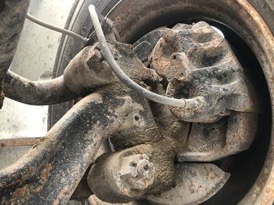 Eaton E-1000I Front Axle Assembly for a International 4700