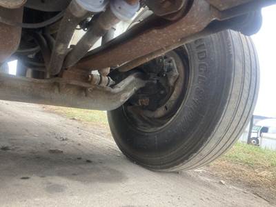 Eaton E-1000I Front Axle Assembly for a International Durastar (4300)