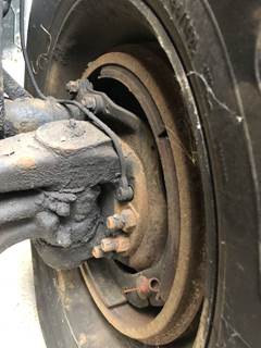 Eaton E-1200I Front Axle Assembly for a Peterbilt 579