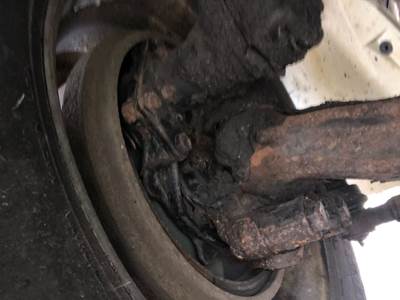 Eaton E-1200I Front Axle Assembly for a Sterling Acterra