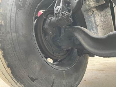 Eaton E-1200I Front Axle Assembly for a Mack CX