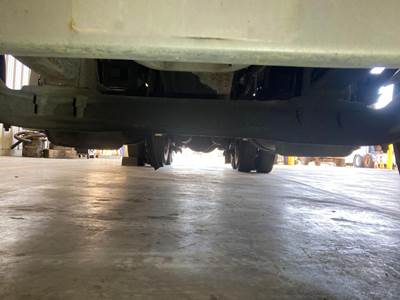 Eaton E-1200I Front Axle Assembly for a Freightliner FLD120 Classic