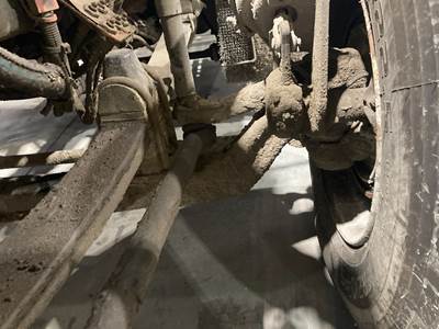 Eaton E-1200I Front Axle Assembly for a Kenworth T800