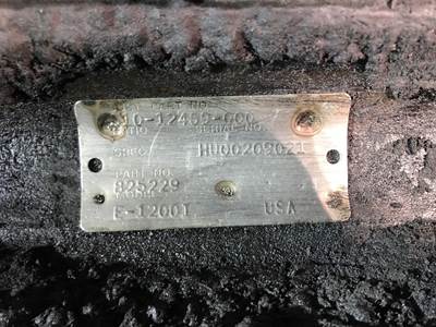 Eaton E-1200I Front Axle Assembly for a Freightliner FLD112