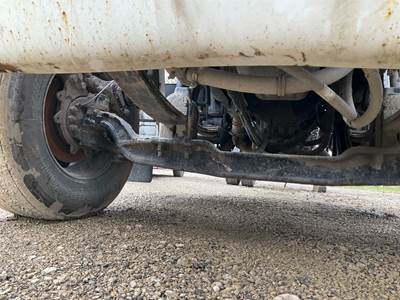 Eaton E-1200I Front Axle Assembly for a Kenworth T370