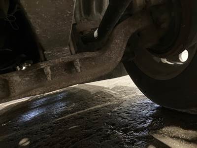 Eaton E-1200I Front Axle Assembly for a Kenworth T2000