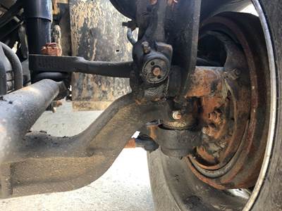 Eaton E-1202I Front Axle Assembly for a Kenworth T600