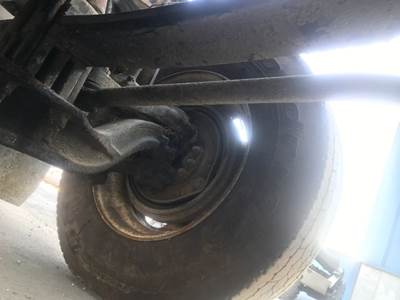 Eaton E-1202I Front Axle Assembly for a Peterbilt 386