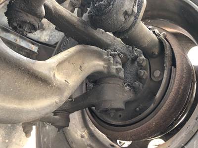 Eaton E-1202I Front Axle Assembly for a Peterbilt 387