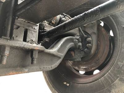 Eaton E-1202I Front Axle Assembly for a Kenworth T660