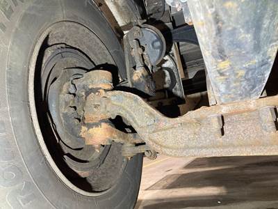 Eaton E-1202I Front Axle Assembly for a Peterbilt 335