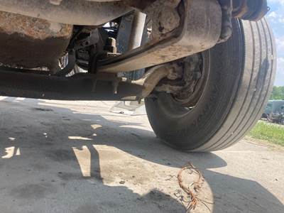 Eaton E-1202I Front Axle Assembly for a Mack CXN