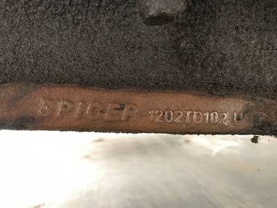 Eaton E-1202I Front Axle Assembly for a International 9400