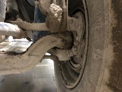 Eaton E-1202I Front Axle Assembly for a Mack CXN