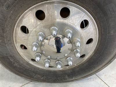 Eaton E-1202I Front Axle Assembly for a Kenworth T880