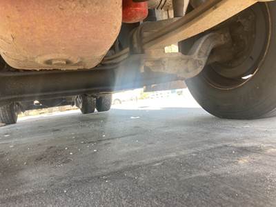 Eaton E-1202I Front Axle Assembly for a Mack Cxu