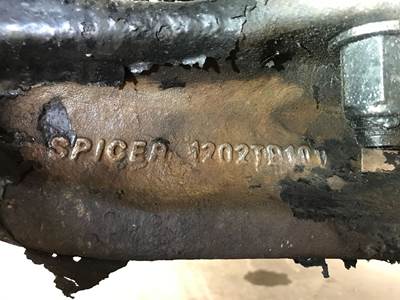 Eaton E-1202I Front Axle Assembly for a Kenworth T370