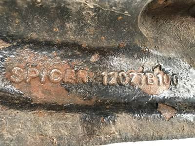 Eaton E-1202I Front Axle Assembly for a Peterbilt 337