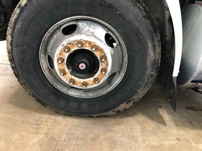 Eaton E-1202I Front Axle Assembly for a International 8600