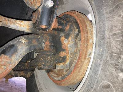 Eaton E-1202I Front Axle Assembly for a Volvo VNL