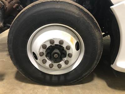 Eaton E-1202I Front Axle Assembly for a Kenworth T680