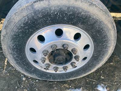 Eaton E-1202I Front Axle Assembly for a Peterbilt 387