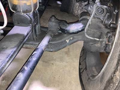 Eaton E-1202I Front Axle Assembly for a Kenworth T680