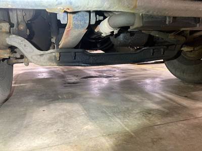 Eaton E-1202I Front Axle Assembly for a Peterbilt 337